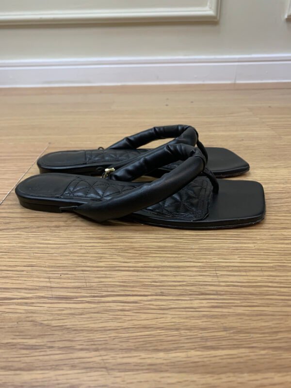 RASTEIRINHA PRETA COM CORDAS REMOVIVEIS SCHUTZ 36 - Image 2