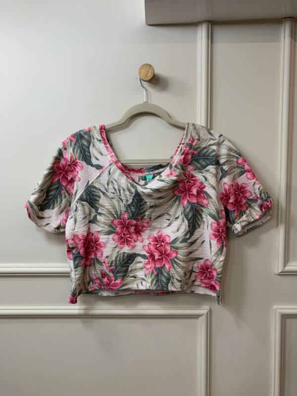 BLUSA ESTAMPADA FLOR ROSA FUNDO BEGE FARM M