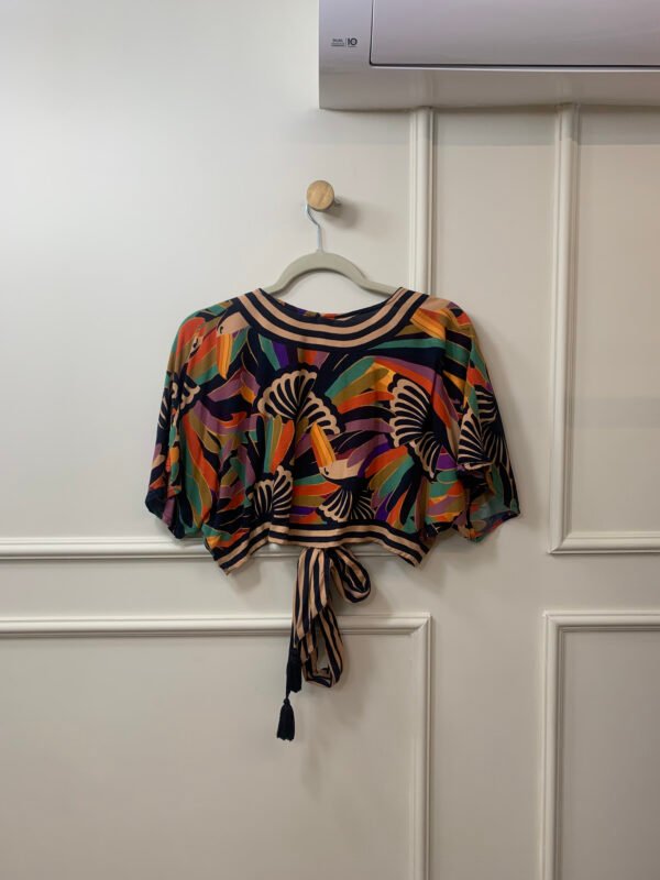 BLUSA ESTAMPADA AMARRAÇÃO FRONTAL FARM P - Image 2