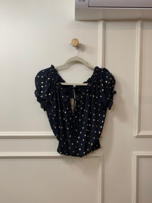 BLUSA PRETA BOLINHAS DOURADAS A COLLECTION P