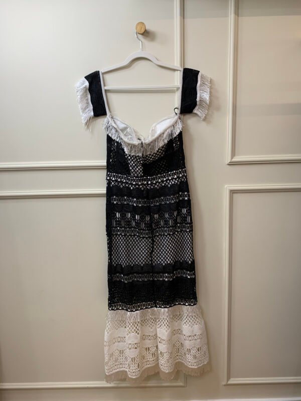 VESTIDO PRETO E BRANCO RENDADO CORPOREUM 42 - Image 2