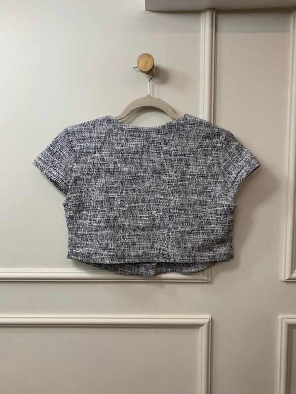 CONJUNTO TWEED CINZA MESCLA BLUSA BOTÕES E SAIA LOJA 3 P/M - Image 4