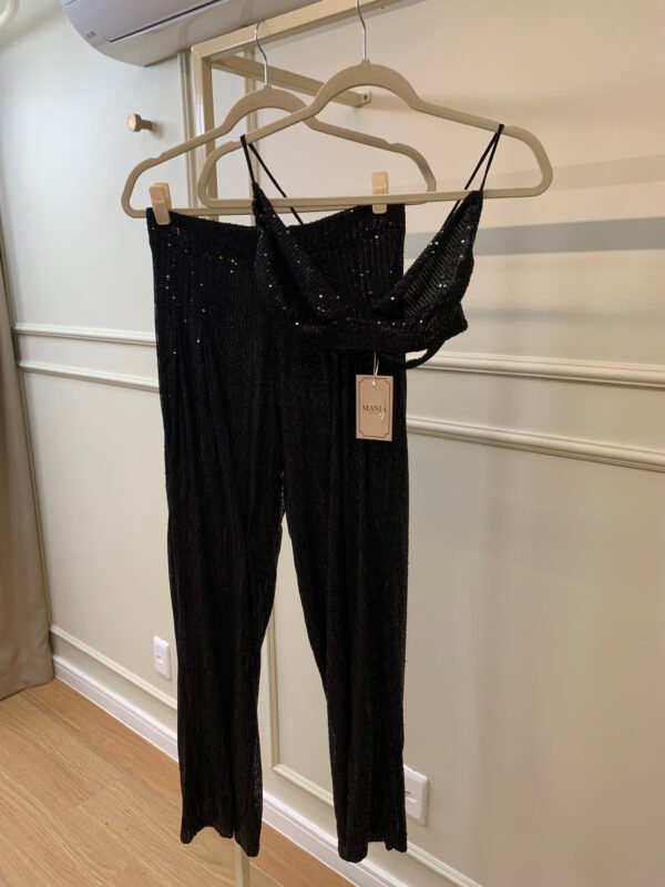CONJUNTO PRETO PAETÊ TOP E CALÇA LOJA 3 M/G