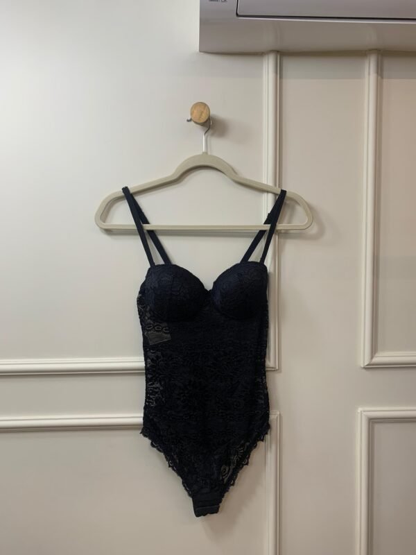 BODY PRETO RENDA DULOREN P