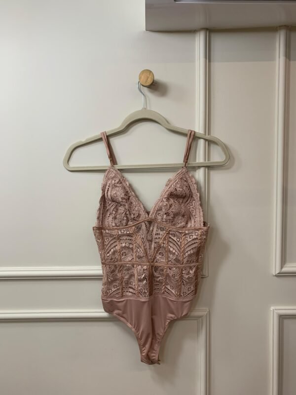 BODY BEGE RENDA  FABULOUS AGILITA 36