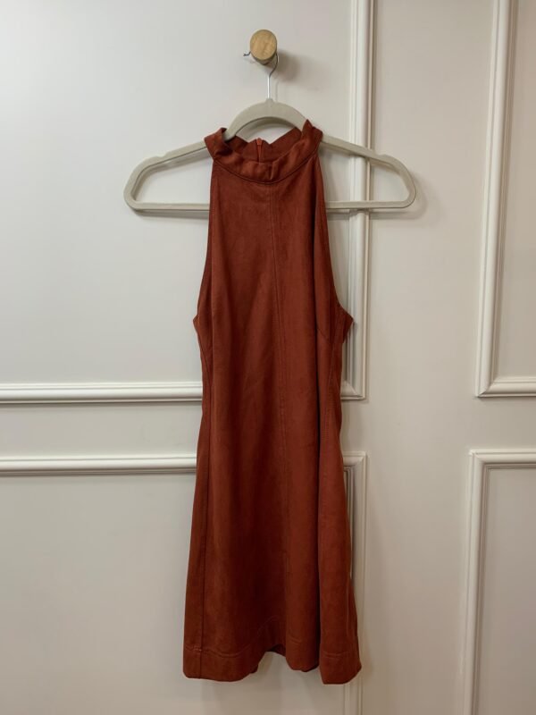VESTIDO CURTO  MARROM DE CAMURCA DRESS TO M