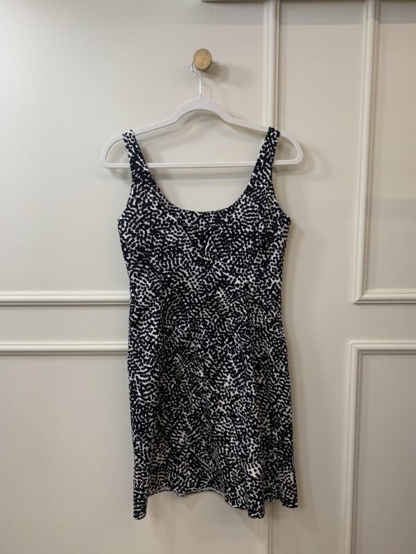 VESTIDO PRETO E BRANCO LELOO M