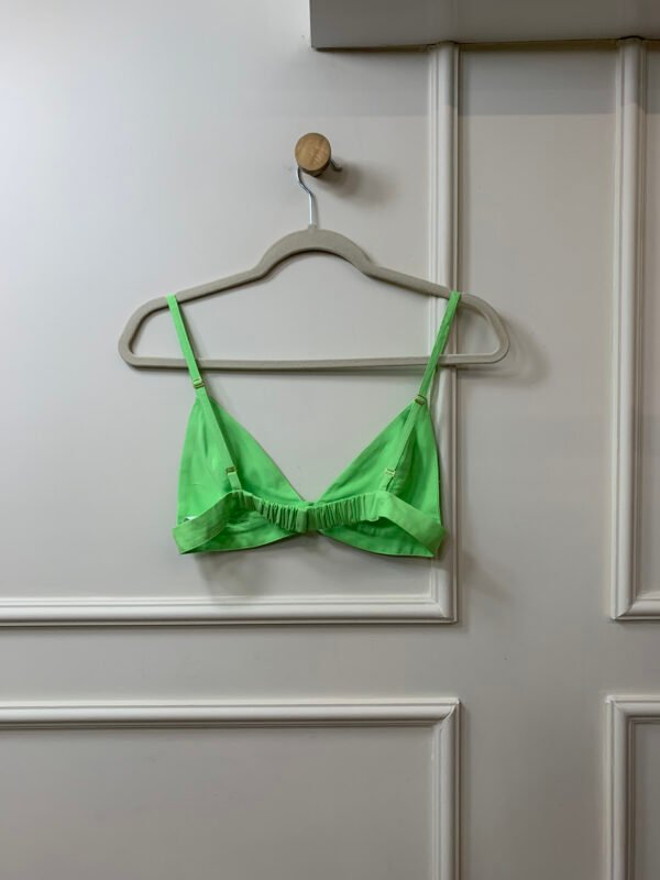 CONJUNTO VERDE TOP E SAIA FABULOUS AGILITA 36 - Image 5