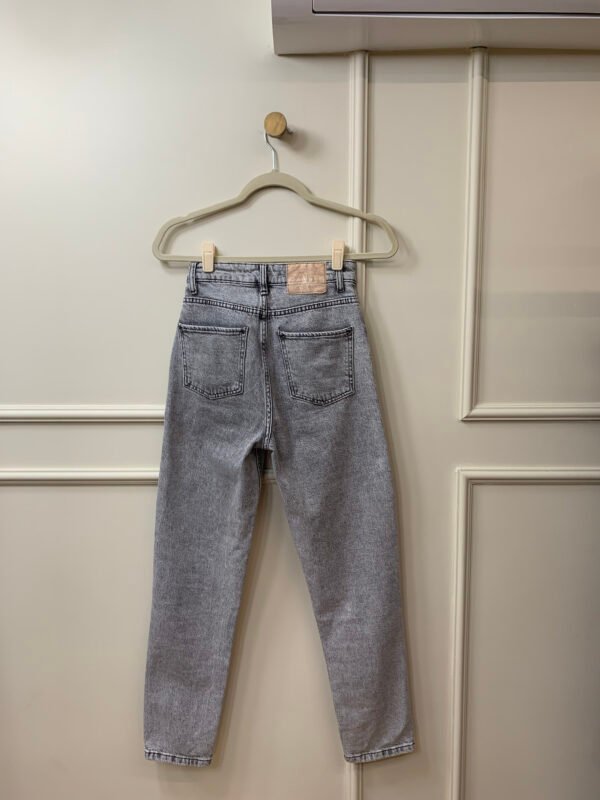 CALCA JEANS ZARA 34 - Image 2