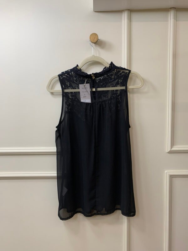 BLUSA PRETA DETALHE EM RENDA MARIA FILO M - Image 2