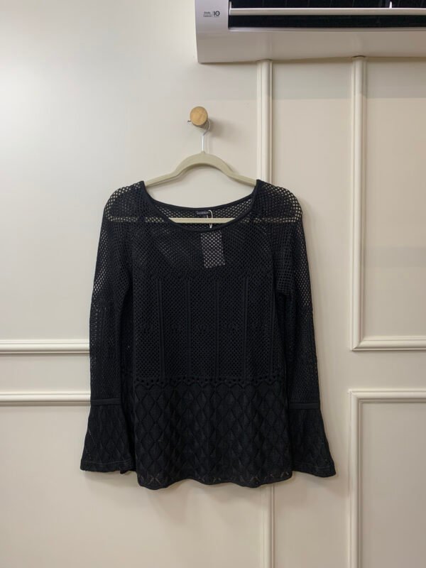 BLUSA PRETA DE TRICOT MANGA COMPRIDA COM FORRO LE LIS BLANC P
