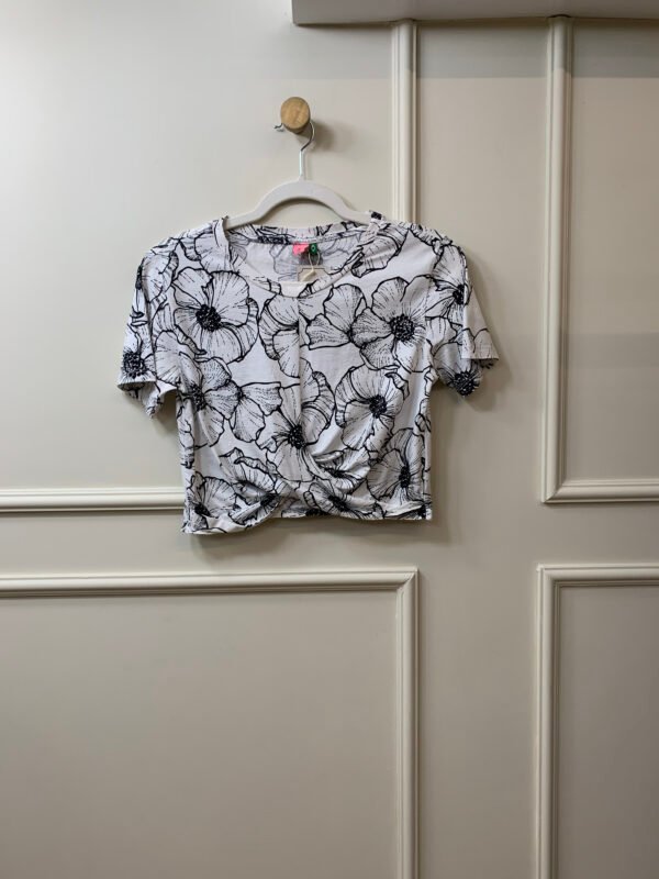 BLUSA MALHA FLOR PRETA E BRANCA FARM G
