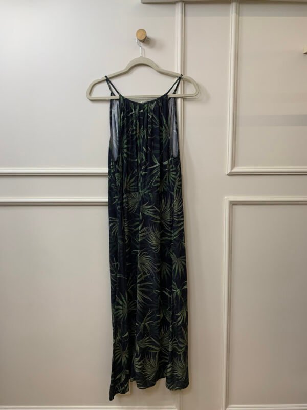 VESTIDO MIDI PRETO ESTAMPADO FOLHAS VERDES ROSA MIRANDA 40 - Image 2