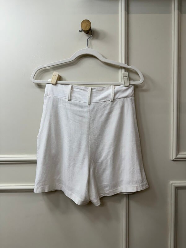 SHORT BRANCO CINTURA ALTA BRIS P - Image 2