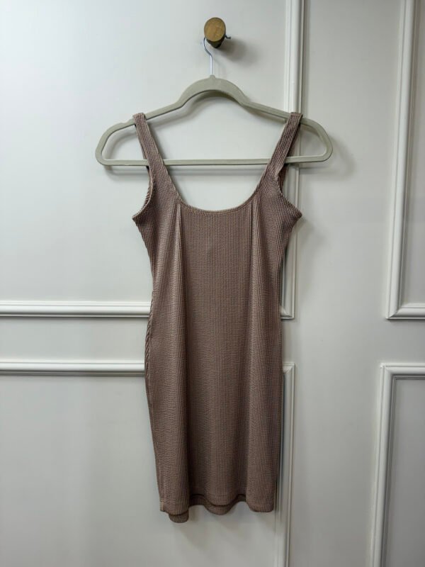 VESTIDO CANELADO BEGE IT P