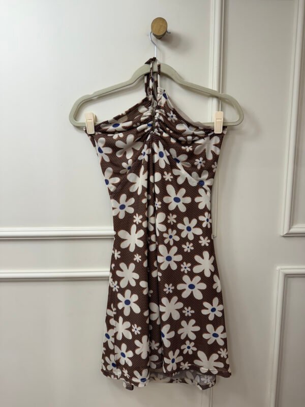 VESTIDO DE TULE COM FORRO MARROM ESTAMPA FLORES ZIOVRA P