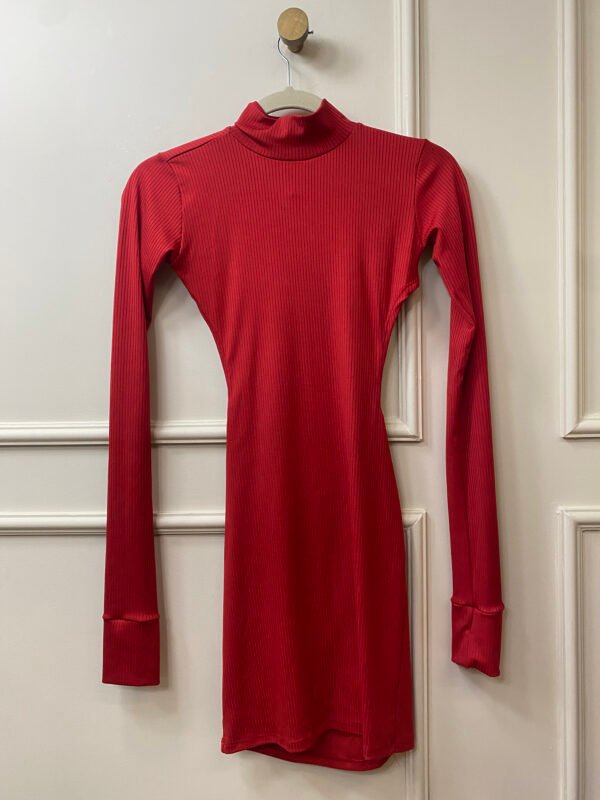 VESTIDO VERMELHO CANERLADO DE MANGA COMPRIDA, GOLA E COSTAS ABERTAS STACY TREND M