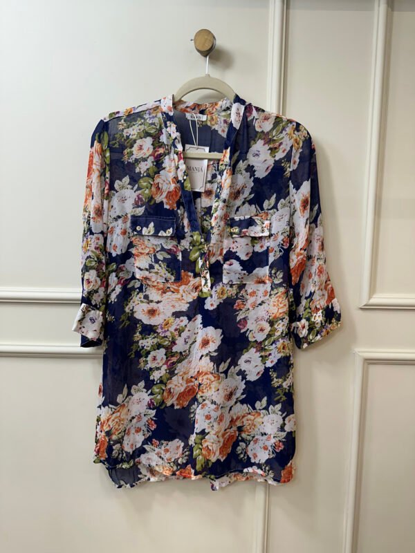 BLUSA AZUL ESTAMPA FLORES KESH P