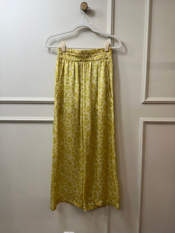 CALÇA AMARELA ESTAMPADA LEFAH P