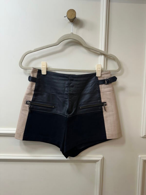 SHORT PRETO E BEGE BOBO P
